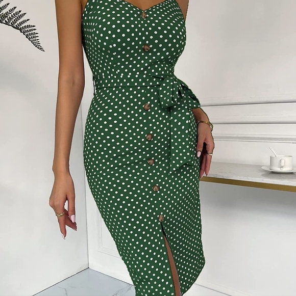 Polka Dots, Front bottoms Dress - Picture 3 of 5